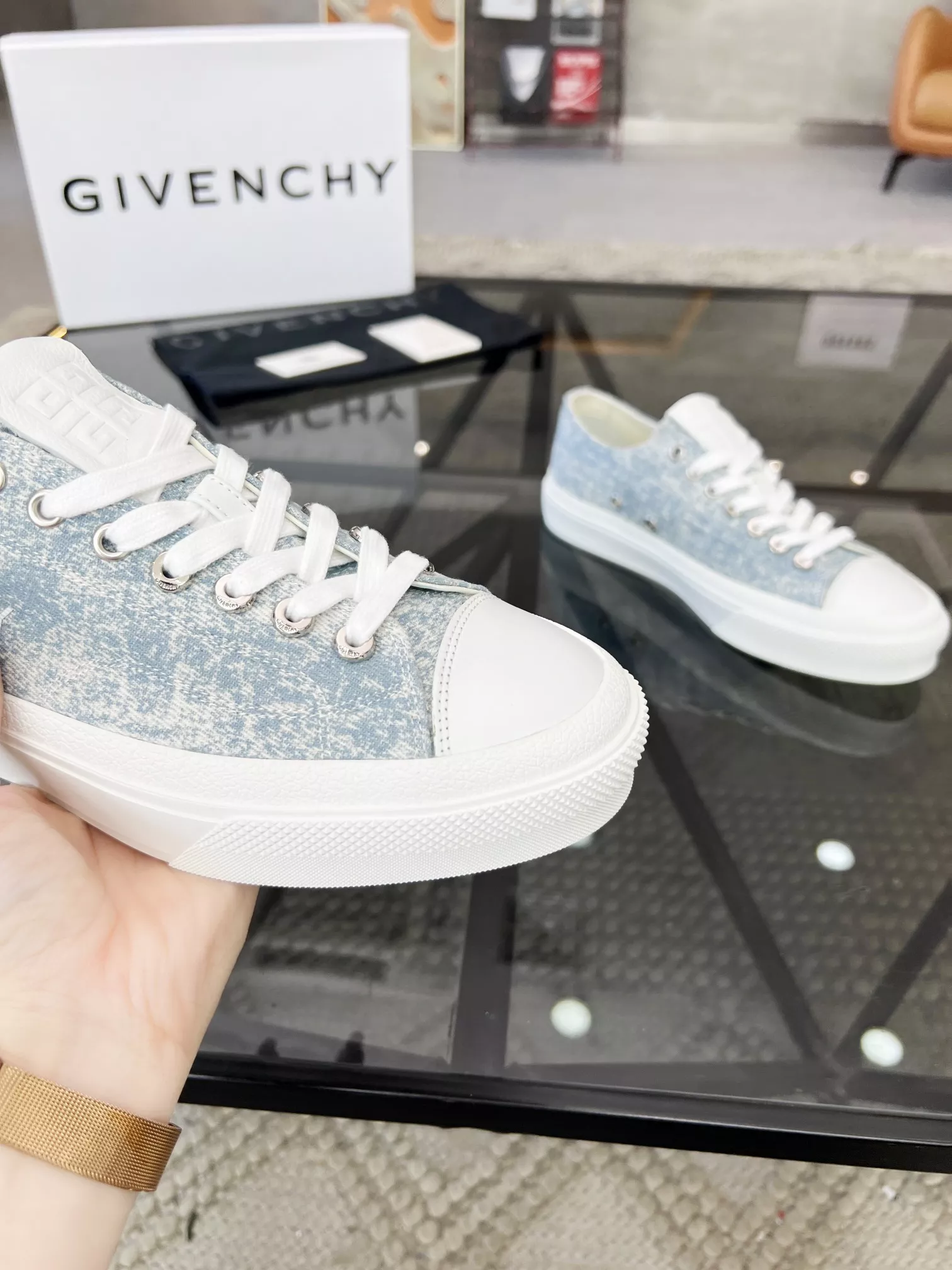 givenchy decontractees chaussures pour homme s_12b4aa44